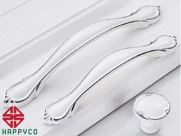 TAY NẮM TỦ 02